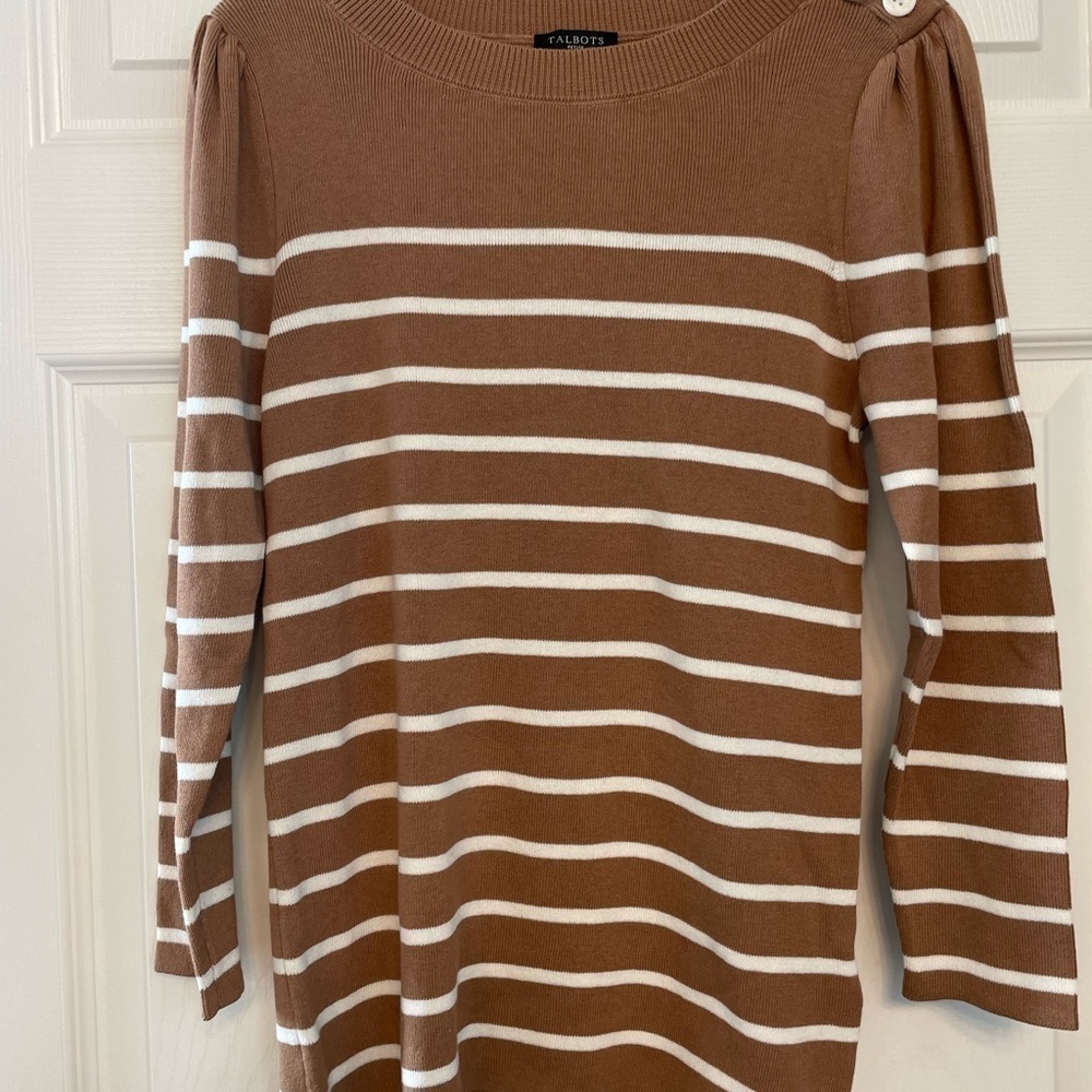 New - Talbots crunch sleeve sweater - Picture 3 of 5